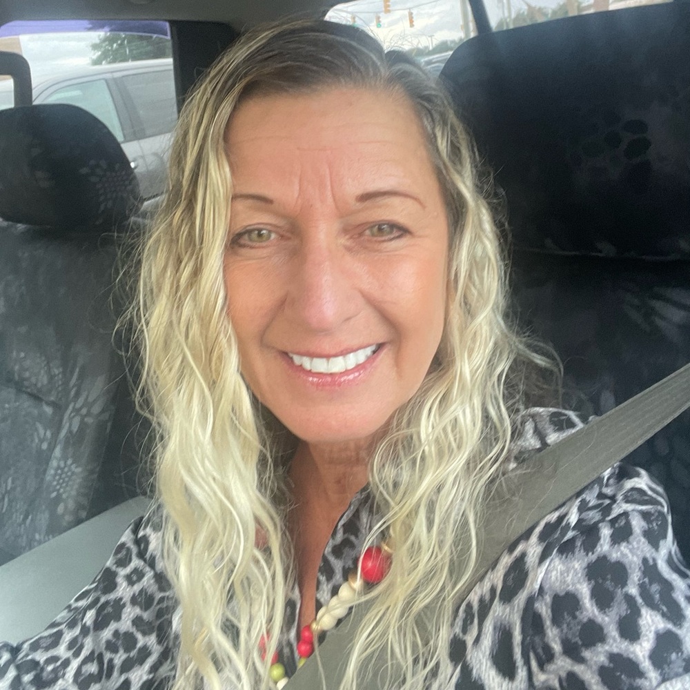 Meet your Posher, Amelia